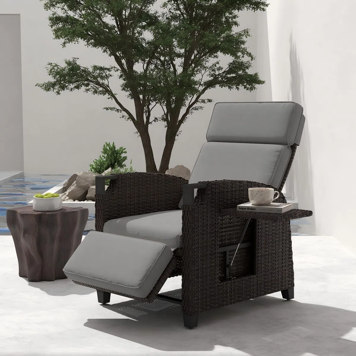 UDPATIO Liegesessel mit Sitzkissen Gartensessel Wetterfest 150° Verstellbare, Rückenlehne Rattan Sonnenliege mit Beistelltisch für Innen, Außeneinsatz- Grau Sitzkissen & Dunkelbraun Rattan